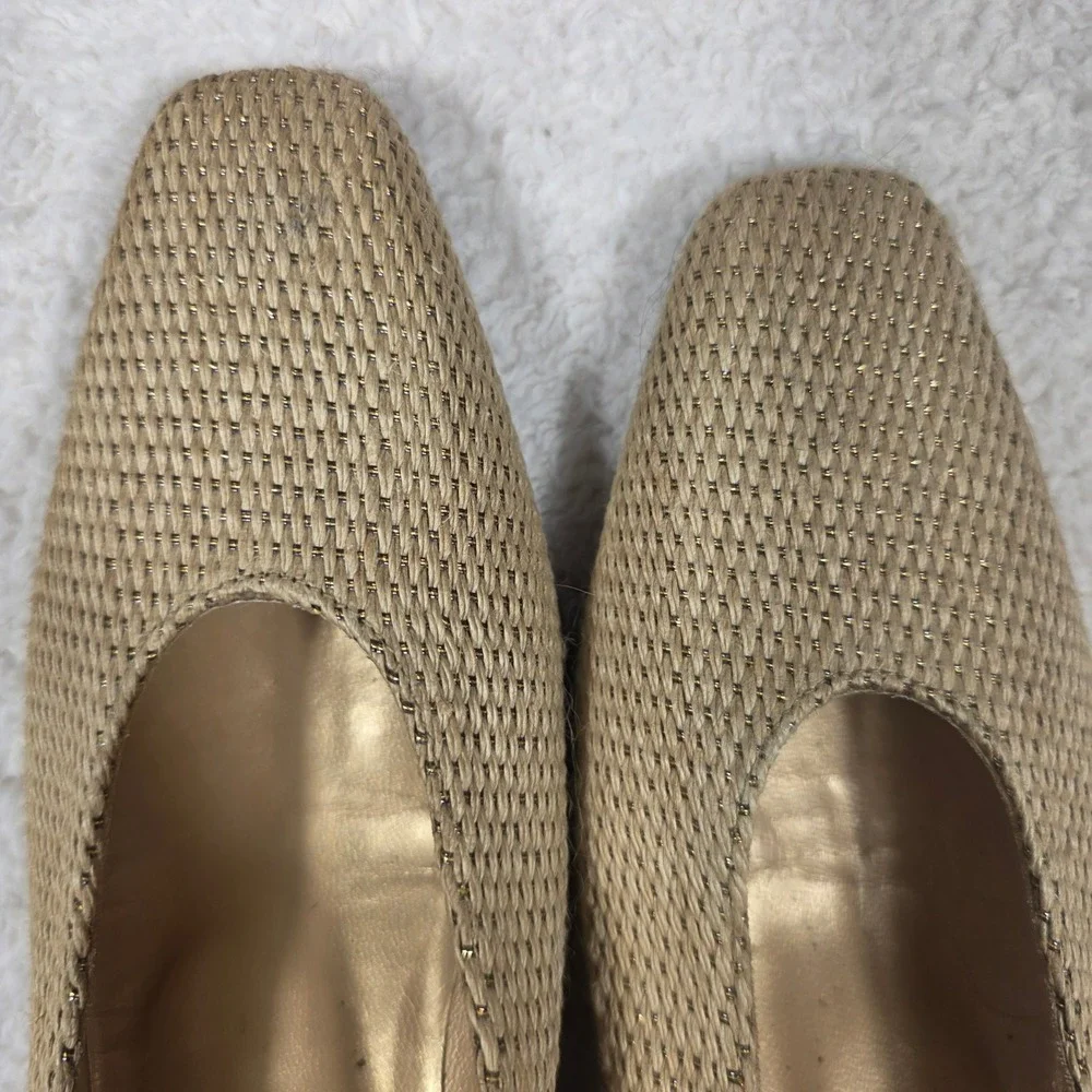 Stuart Weitzman step into